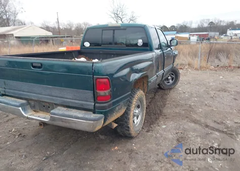 1998 Dodge Ram 1500 St из США, поврежденный, VIN 3B7HF13Z8WG136351